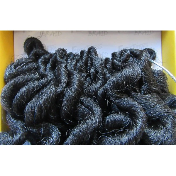 FREETRESS Natte 2x SOFT CURLY FAUX LOC 18" (Loop) 3 FREETRESS Natte 2x SOFT CURLY FAUX LOC 18" (Loop) – Image 3